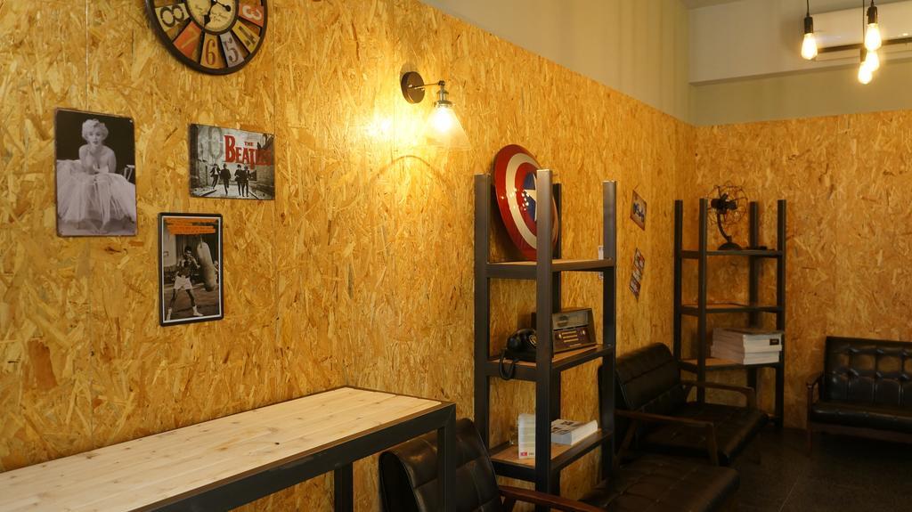 Lovely Bean Hostel Hualien stad Exteriör bild