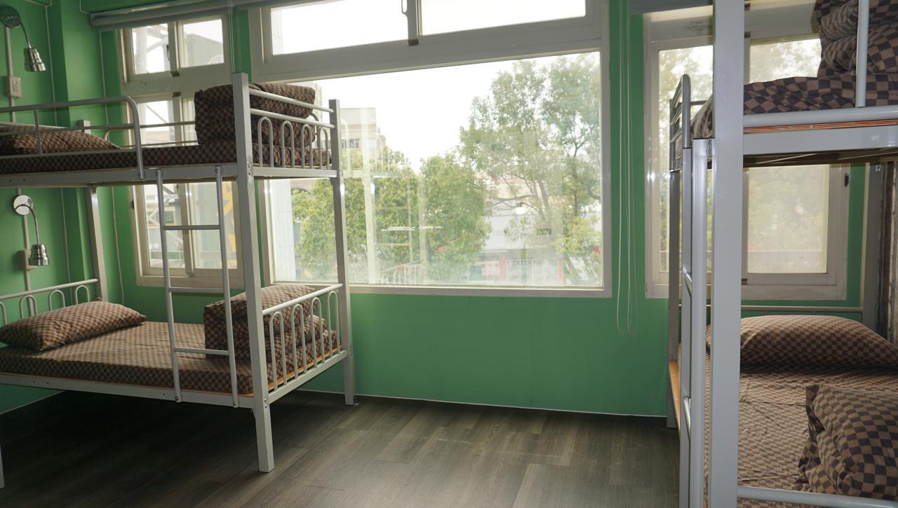Lovely Bean Hostel Hualien stad Exteriör bild