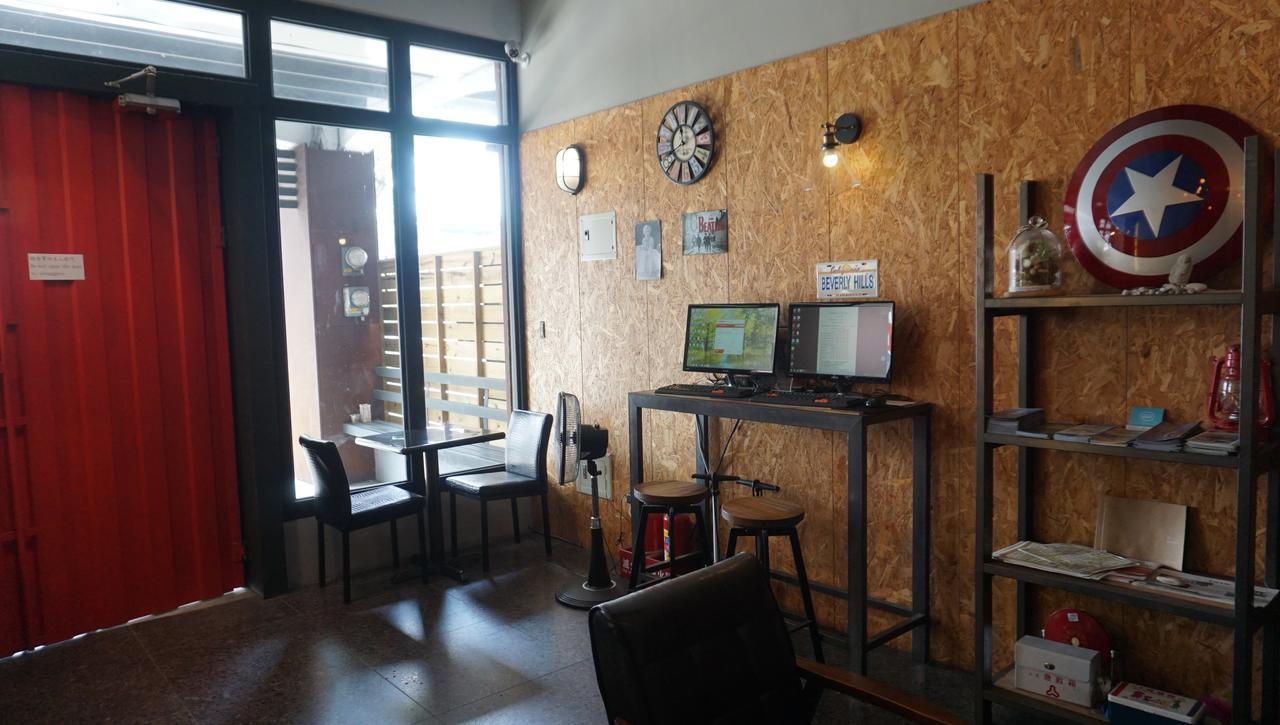 Lovely Bean Hostel Hualien stad Exteriör bild